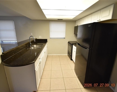 3221 Topp Drive - Photo Thumbnail 14