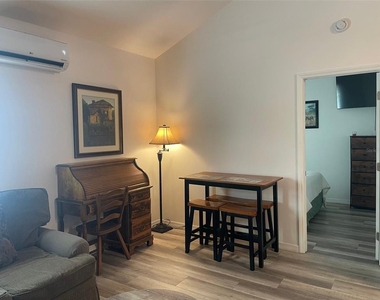 1484 Cleveland Street - Photo Thumbnail 3