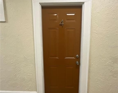 2608 Central Avenue - Photo Thumbnail 3