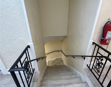 2608 Central Avenue - Photo Thumbnail 5
