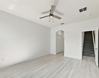 5156 Bay Isle Circle - Photo Thumbnail 16