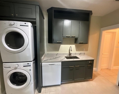 2610 Central Avenue - Photo Thumbnail 5