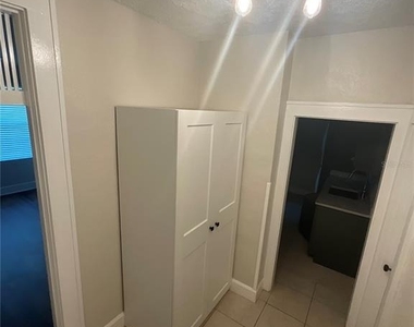 2610 Central Avenue - Photo Thumbnail 12
