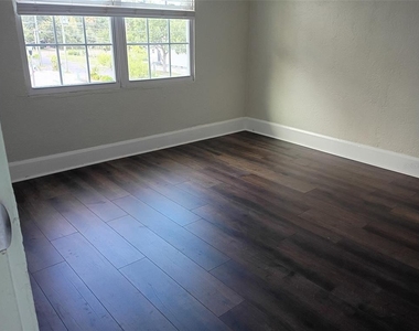 2610 Central Avenue - Photo Thumbnail 29