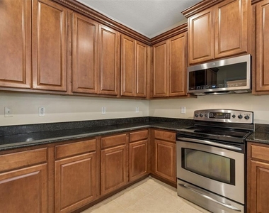 20112 Indian Rosewood Drive - Photo Thumbnail 17