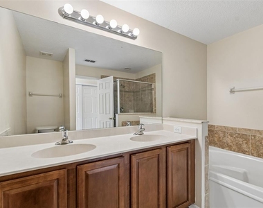 20112 Indian Rosewood Drive - Photo Thumbnail 35