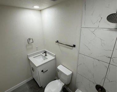 14108 Wilson Street - Photo Thumbnail 12
