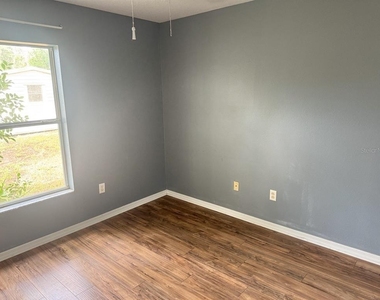 7500 Lullwater Avenue - Photo Thumbnail 11