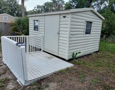 7500 Lullwater Avenue - Photo Thumbnail 5