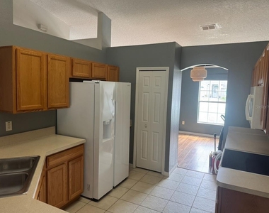 7500 Lullwater Avenue - Photo Thumbnail 6