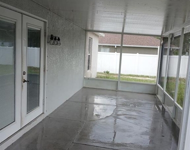 7500 Lullwater Avenue - Photo Thumbnail 4