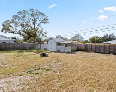 1712 Thomas Drive - Photo Thumbnail 21