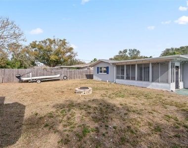 1712 Thomas Drive - Photo Thumbnail 18