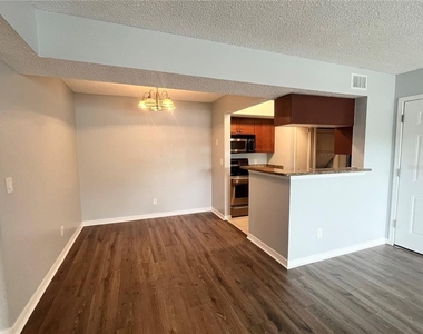 10200 Gandy Boulevard N - Photo Thumbnail 6