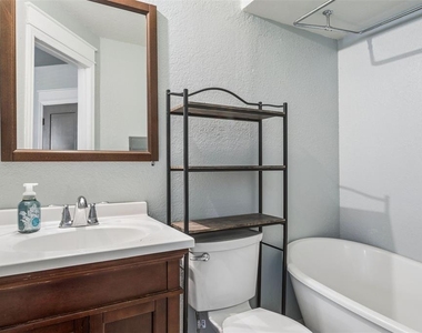 5720 Dalden Drive - Photo Thumbnail 17
