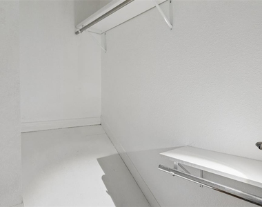 5720 Dalden Drive - Photo Thumbnail 18