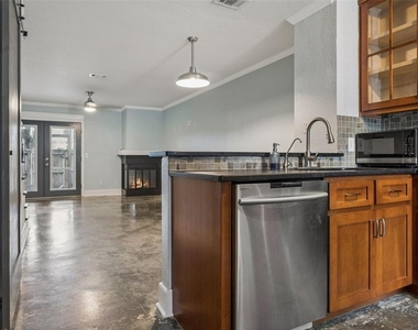 5720 Dalden Drive - Photo Thumbnail 3