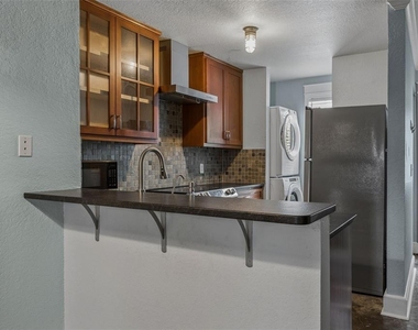 5720 Dalden Drive - Photo Thumbnail 2