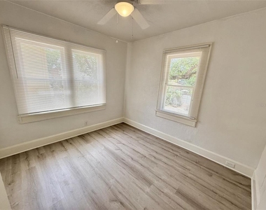 1135 Highland Street N - Photo Thumbnail 1