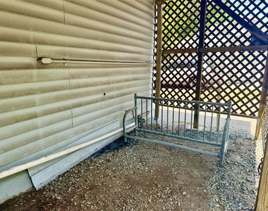 1135 Highland Street N - Photo Thumbnail 18