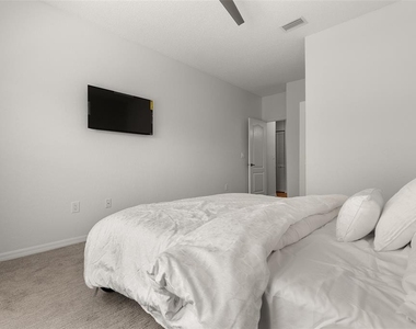 910 Normandy Trace Road - Photo Thumbnail 14