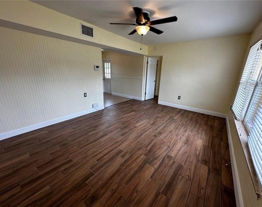 8933 Narcissus Avenue - Photo Thumbnail 9