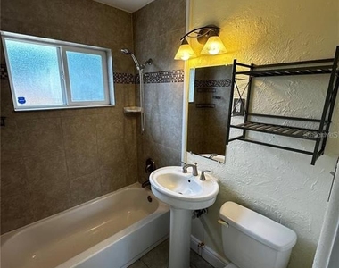 8933 Narcissus Avenue - Photo Thumbnail 23