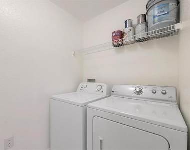 17110 Carrington Park Drive - Photo Thumbnail 5