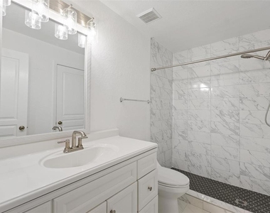 17110 Carrington Park Drive - Photo Thumbnail 18