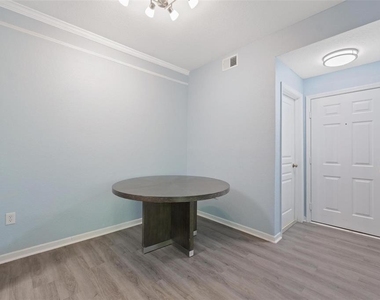17110 Carrington Park Drive - Photo Thumbnail 6