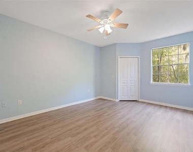 17110 Carrington Park Drive - Photo Thumbnail 7