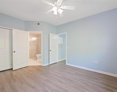 17110 Carrington Park Drive - Photo Thumbnail 10