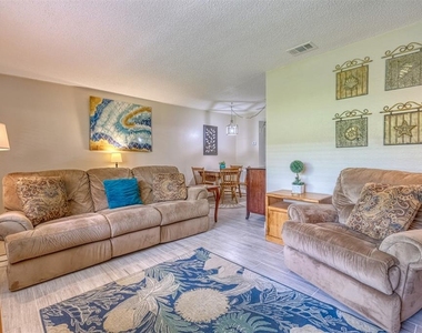 10039 62nd Avenue N - Photo Thumbnail 4