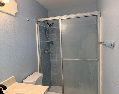 208 Flamingo Drive - Photo Thumbnail 10