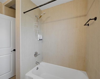 808 N Macdill Avenue - Photo Thumbnail 21