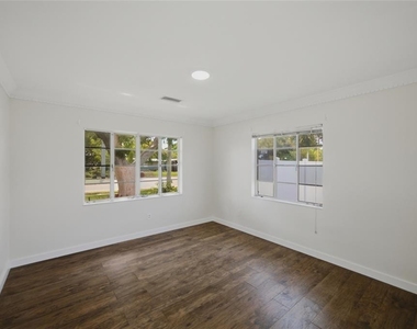 808 N Macdill Avenue - Photo Thumbnail 13