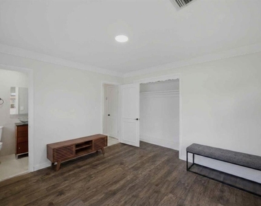 808 N Macdill Avenue - Photo Thumbnail 14