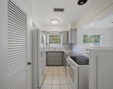 808 N Macdill Avenue - Photo Thumbnail 10