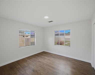 808 N Macdill Avenue - Photo Thumbnail 23