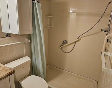 4747 Azalea Drive - Photo Thumbnail 16