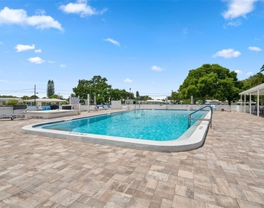4415 96th Avenue N - Photo Thumbnail 23