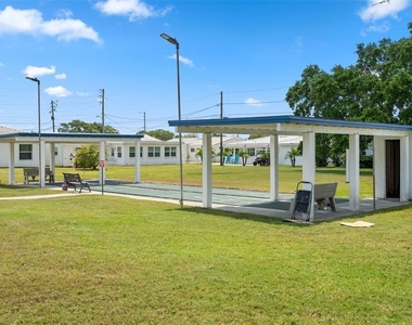 4415 96th Avenue N - Photo Thumbnail 24