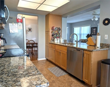 4415 96th Avenue N - Photo Thumbnail 16
