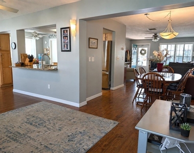 4415 96th Avenue N - Photo Thumbnail 12