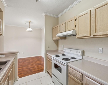 5612 Pinnacle Heights Circle - Photo Thumbnail 12