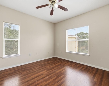 5612 Pinnacle Heights Circle - Photo Thumbnail 17
