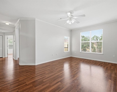 5612 Pinnacle Heights Circle - Photo Thumbnail 2