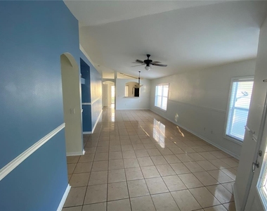 8530 Quarter Horse Drive - Photo Thumbnail 3