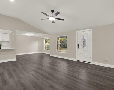 18803 Tracer Drive - Photo Thumbnail 4