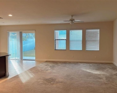 2931 Shetland Ridge Drive - Photo Thumbnail 2